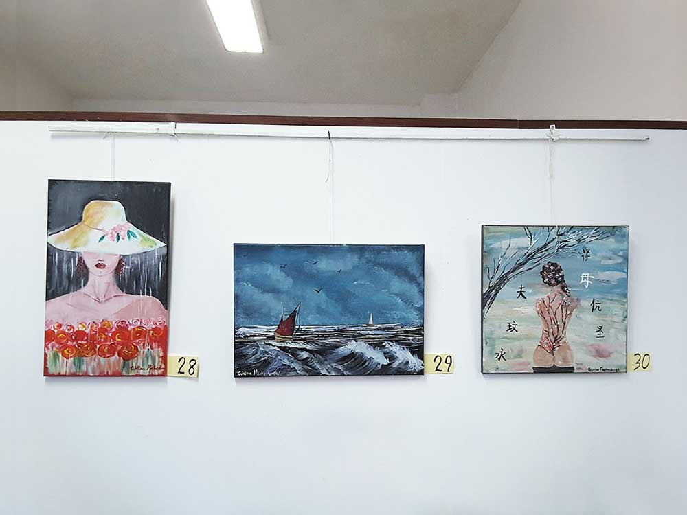 Expoziţie (23 mar - 06 apr 2017) „CRISTINA MACHEDONSKI” - debut & „STEFAN PARASCHIVU” - personala - la sediul AAPB, Bucuresti (7) Expoziţie (23 mar - 06 apr 2017) „CRISTINA MACHEDONSKI” - debut & „STEFAN PARASCHIVU” - personala - la sediul AAPB, Bucuresti (7)