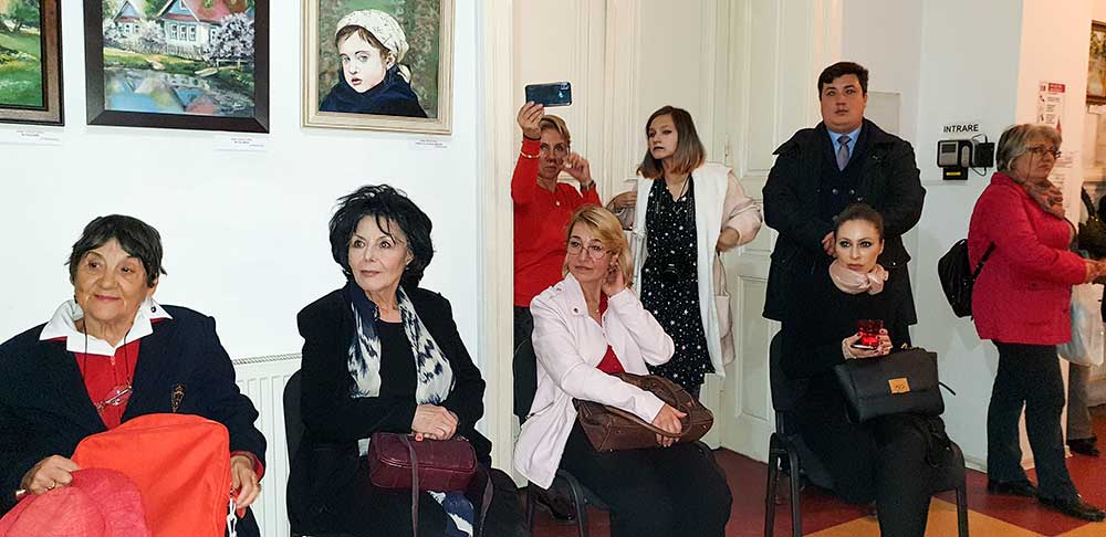 Alexandra Zachi - „YIN - trospectie” - miniexpoziţie personală - (21 octombrie - 16 noiembrie 2019) - Biblioteca Metropolitana (Mihail Sadoveanu) Bucuresti (11) Alexandra Zachi - „YIN - trospectie” - miniexpoziţie personală - (21 octombrie - 16 noiembrie 2019) - Biblioteca Metropolitana (Mihail Sadoveanu) Bucuresti (11)