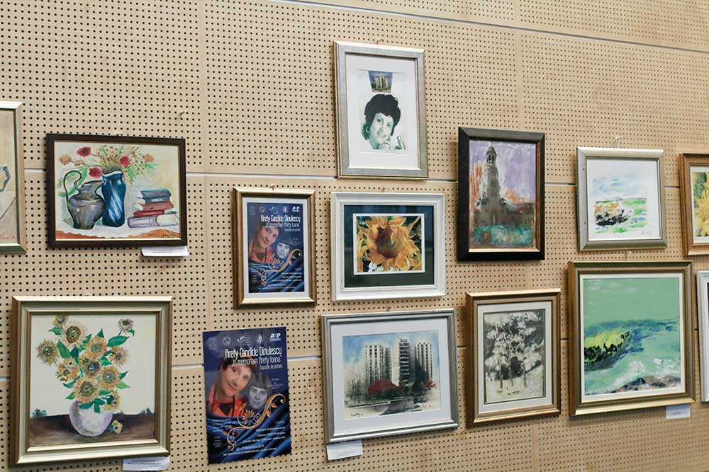 Arety Candide Dinulescu - „In memoriam Arety Ioana” - expoziţie personală - (02 - 17 decembrie 2019) - Biblioteca Nationala a Romaniei - Bucuresti (11) Arety Candide Dinulescu - „In memoriam Arety Ioana” - expoziţie personală - (02 - 17 decembrie 2019) - Biblioteca Nationala a Romaniei - Bucuresti (11)