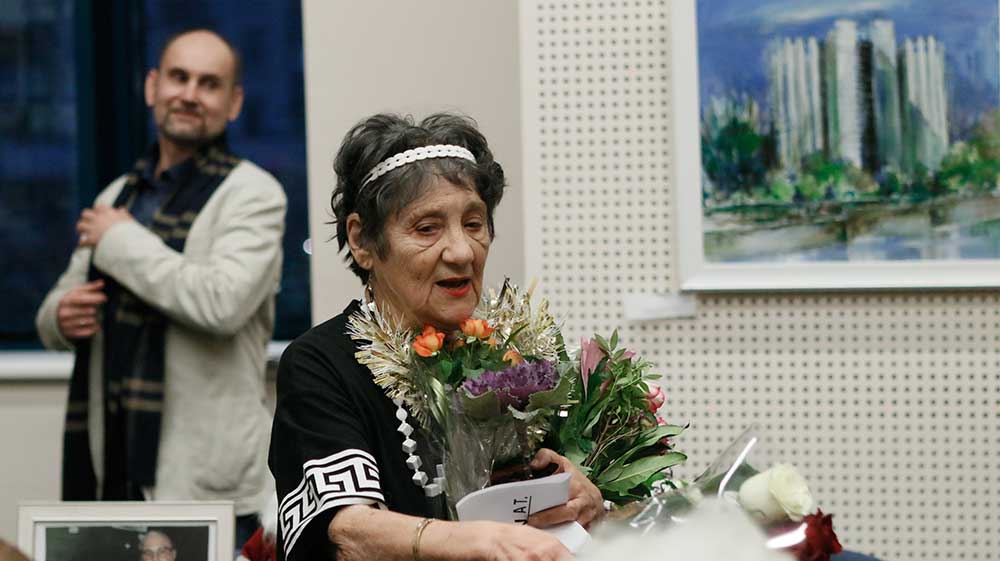 Arety Candide Dinulescu - „In memoriam Arety Ioana” - expoziţie personală - (02 - 17 decembrie 2019) - Biblioteca Nationala a Romaniei - Bucuresti (21) Arety Candide Dinulescu - „In memoriam Arety Ioana” - expoziţie personală - (02 - 17 decembrie 2019) - Biblioteca Nationala a Romaniei - Bucuresti (21)