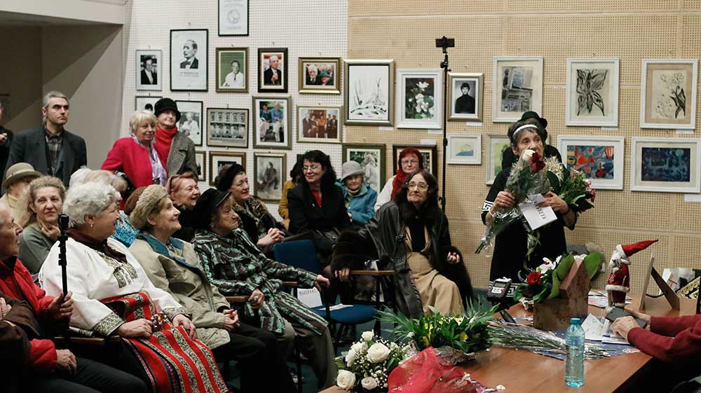 Arety Candide Dinulescu - „In memoriam Arety Ioana” - expoziţie personală - (02 - 17 decembrie 2019) - Biblioteca Nationala a Romaniei - Bucuresti (22) Arety Candide Dinulescu - „In memoriam Arety Ioana” - expoziţie personală - (02 - 17 decembrie 2019) - Biblioteca Nationala a Romaniei - Bucuresti (22)