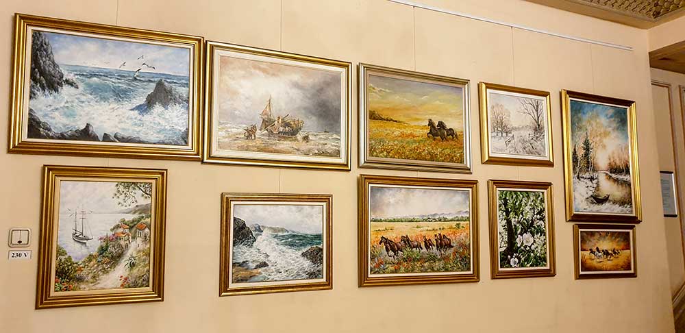 Vasilica Adaniloaie - „Feerie” - expoziţie personală - (07 - 20 ianuarie 2020) - Cercul Militar National - Bucuresti - Galeria Foaier (1) Vasilica Adaniloaie - „Feerie” - expoziţie personală - (07 - 20 ianuarie 2020) - Cercul Militar National - Bucuresti - Galeria Foaier (1)